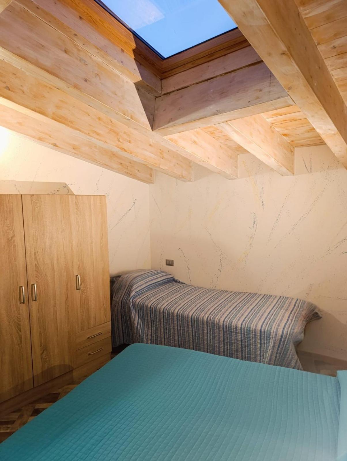Ferienwohnung Attico Da Maria Polpenazze del Garda Exterior foto